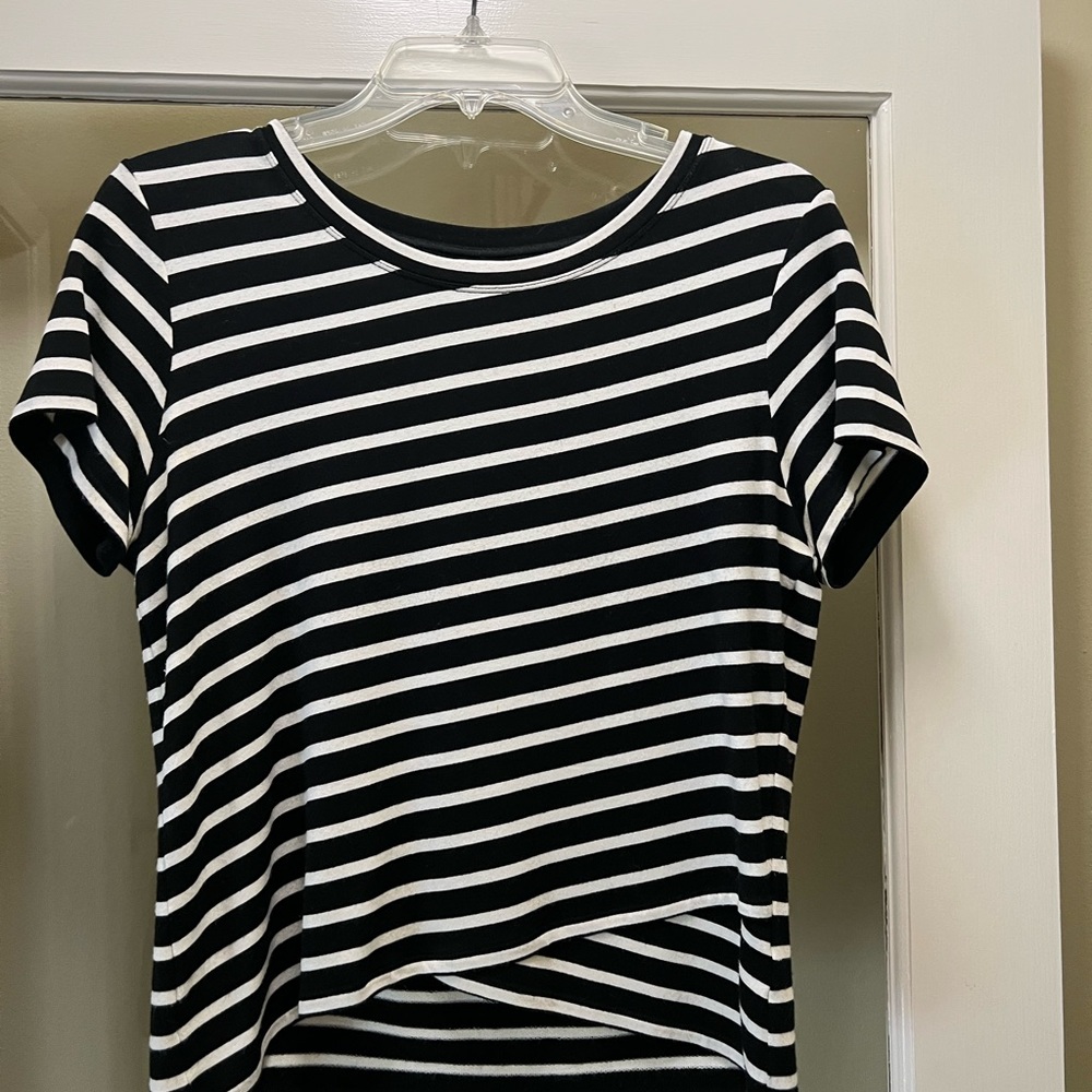 CAbi Gracie Striped Black & White Crop Top Short Sleeve Shirt Casual Soft Sz M